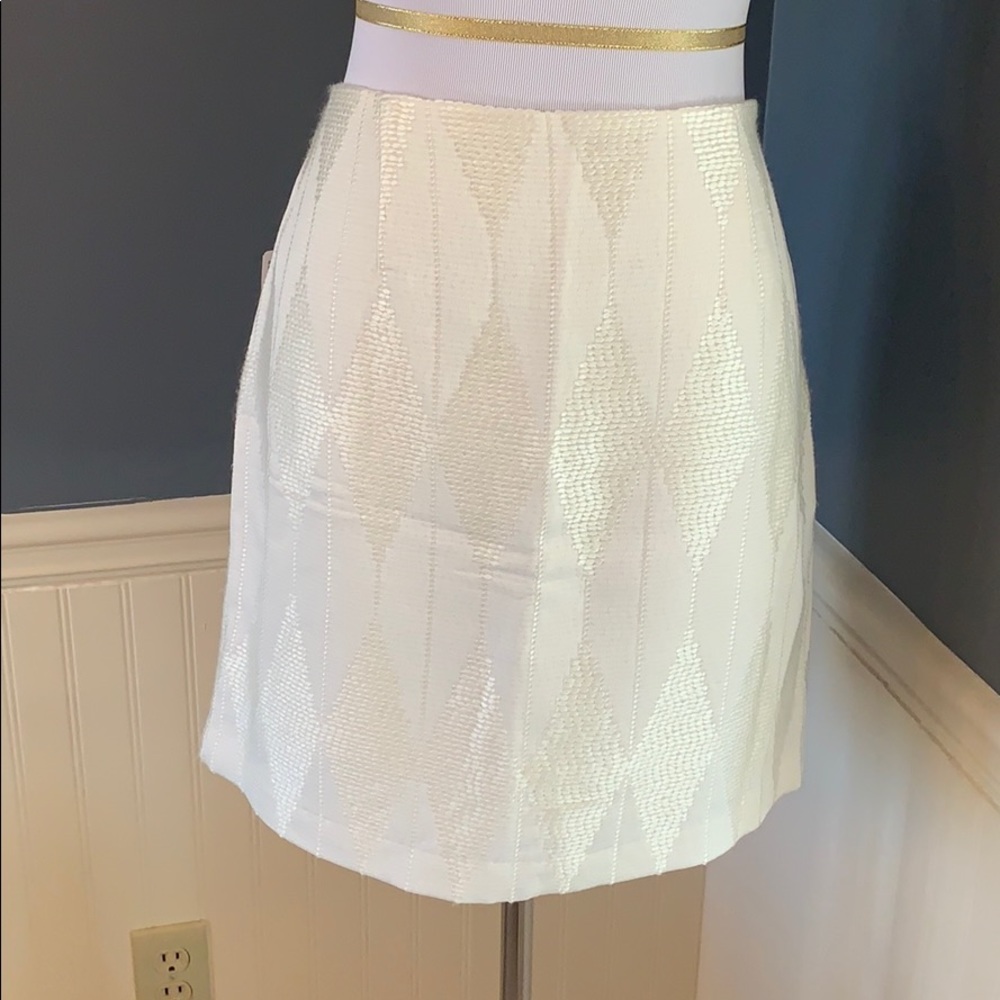 Forever 21 NWT Ivory Textured Pencil Skirt M